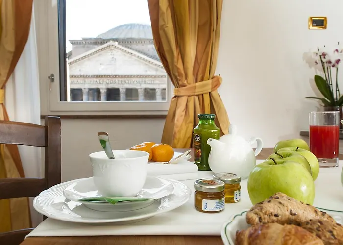 Sole Al Pantheon Suites