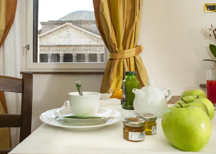 Sole Al Pantheon Suites