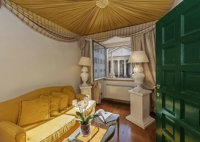 בית הארחה Sole Al Pantheon Suites רומא