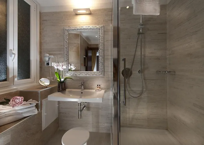 בית הארחה Sole Al Pantheon Suites