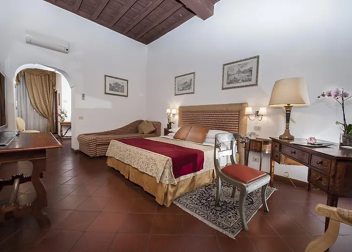 Sole Al Pantheon Suites