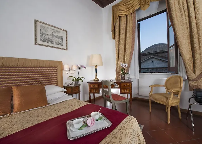 Sole Al Pantheon Suites * רומא